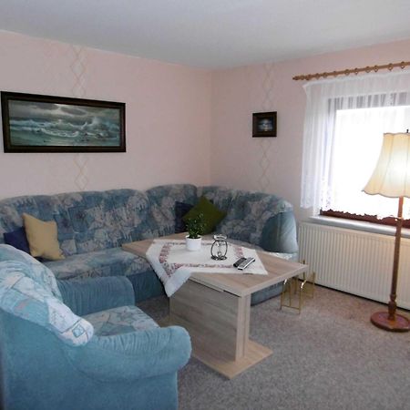 Ferienwohnung Am Bodden ラルスヴィーク エクステリア 写真