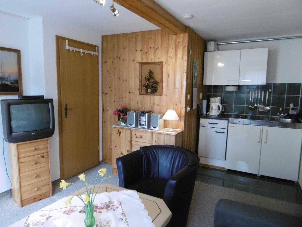 Ferienwohnung Am Bodden ラルスヴィーク エクステリア 写真